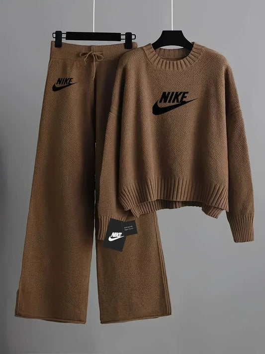 NK-Black women's matching set with a cropped top and trousers