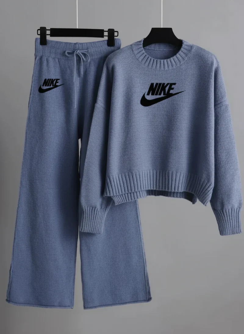 NK-Black women's matching set with a cropped top and trousers